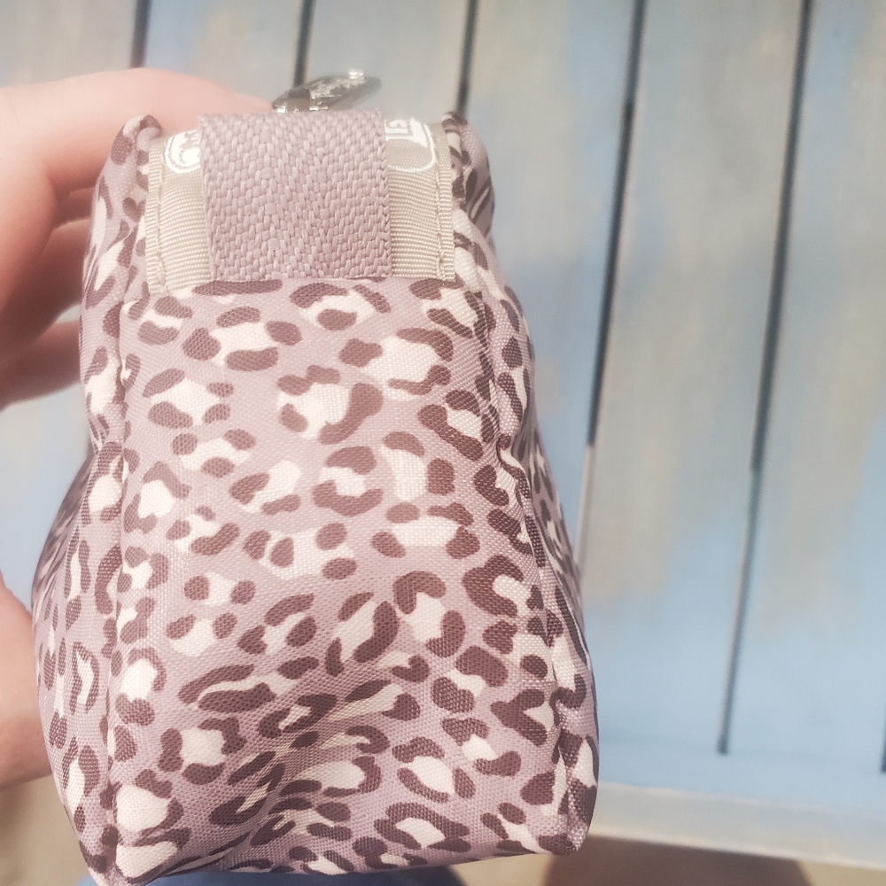 Lesportsac Rectangular Makeup Bag Leopard Print V… - image 5